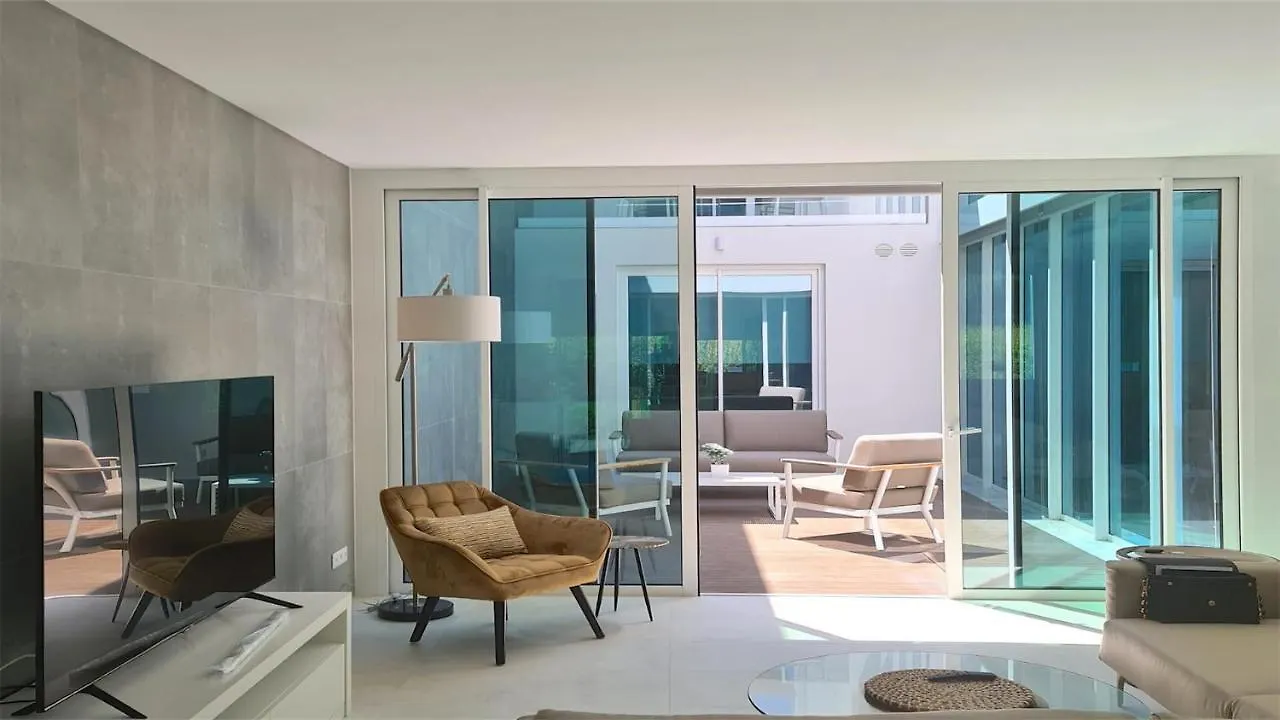 Villa Terese-Cleverdetails, Central Vilamoura, Sleeps 6, Luxury, Walking Distance  Vilamoura