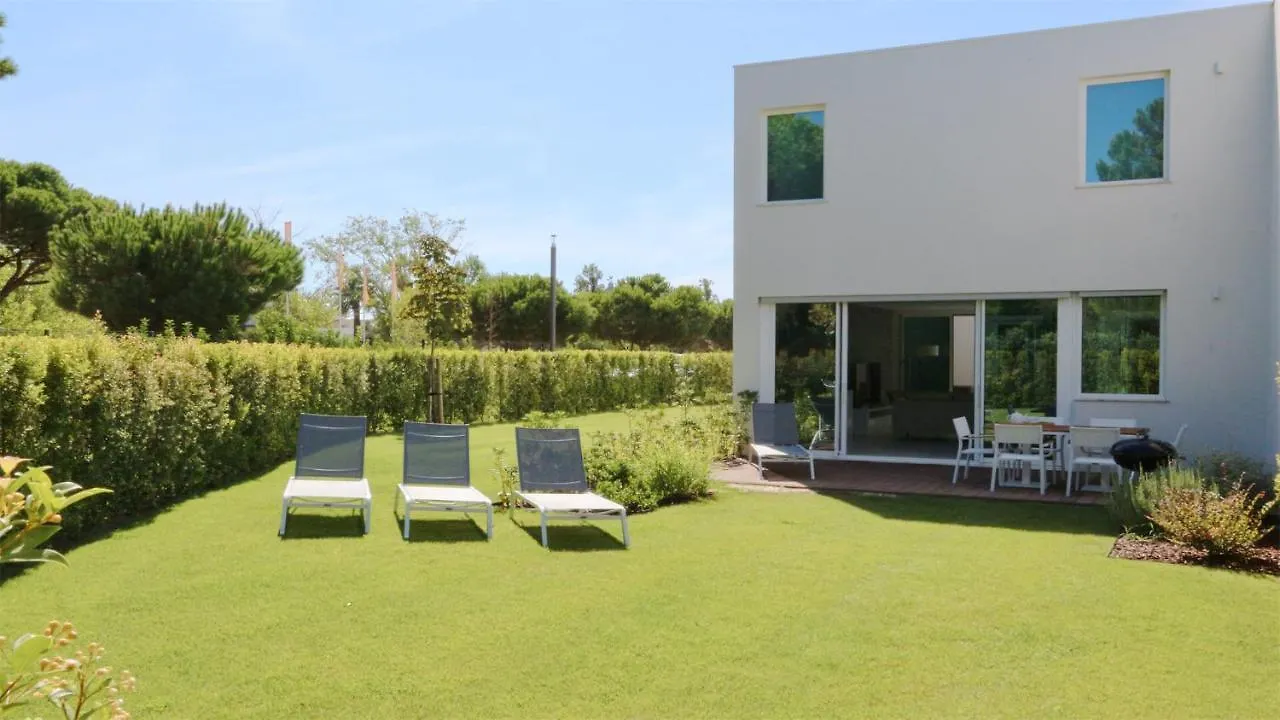 Villa Terese-Cleverdetails, Central Vilamoura, Sleeps 6, Luxury, Walking Distance