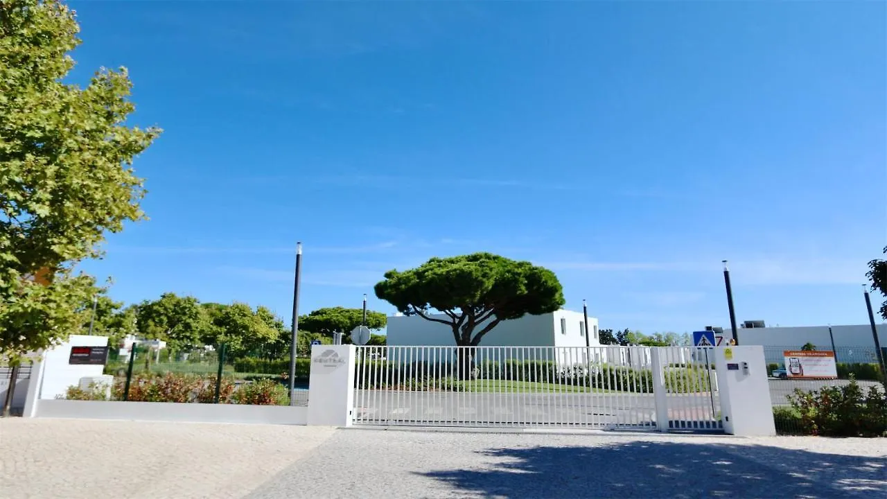 Villa Terese-Cleverdetails, Central Vilamoura, Sleeps 6, Luxury, Walking Distance Portugal
