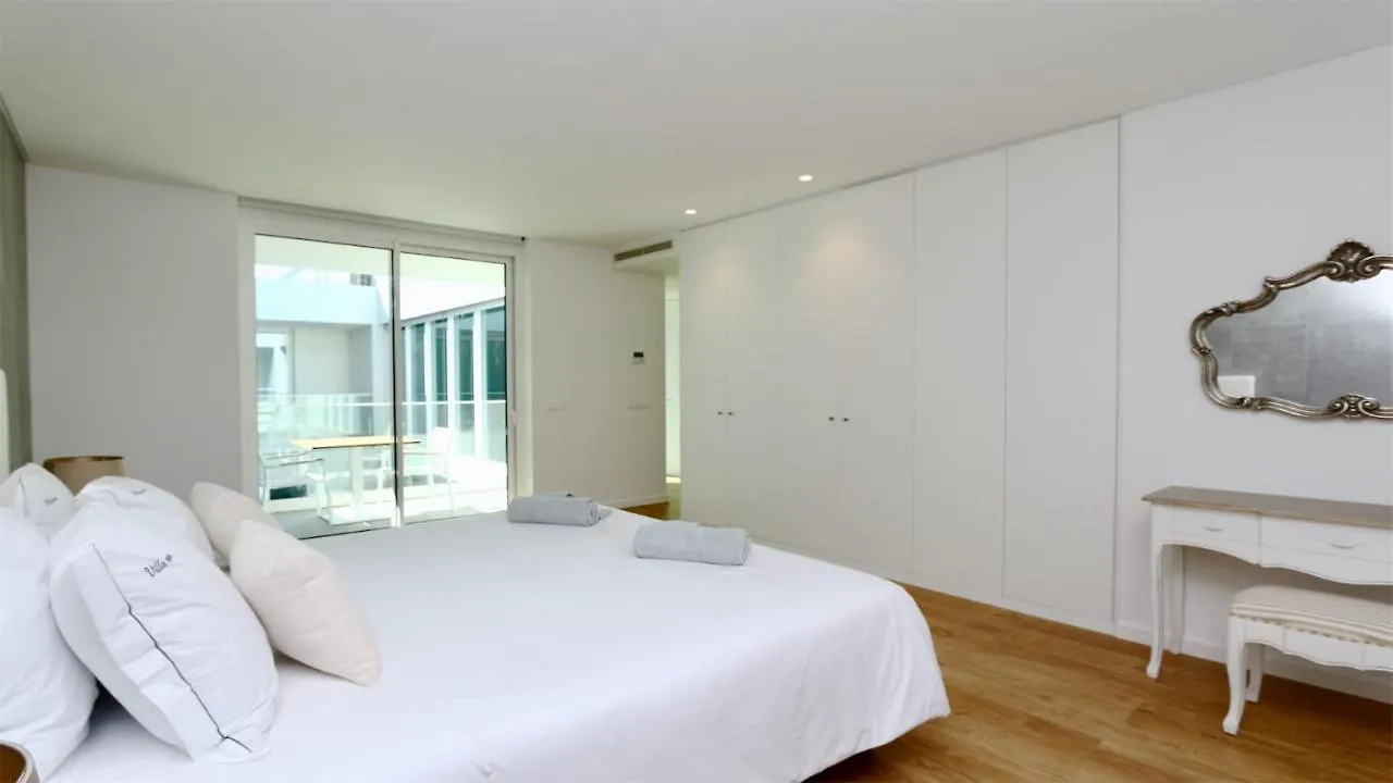 Villa Terese-Cleverdetails, Central Vilamoura, Sleeps 6, Luxury, Walking Distance Portugal